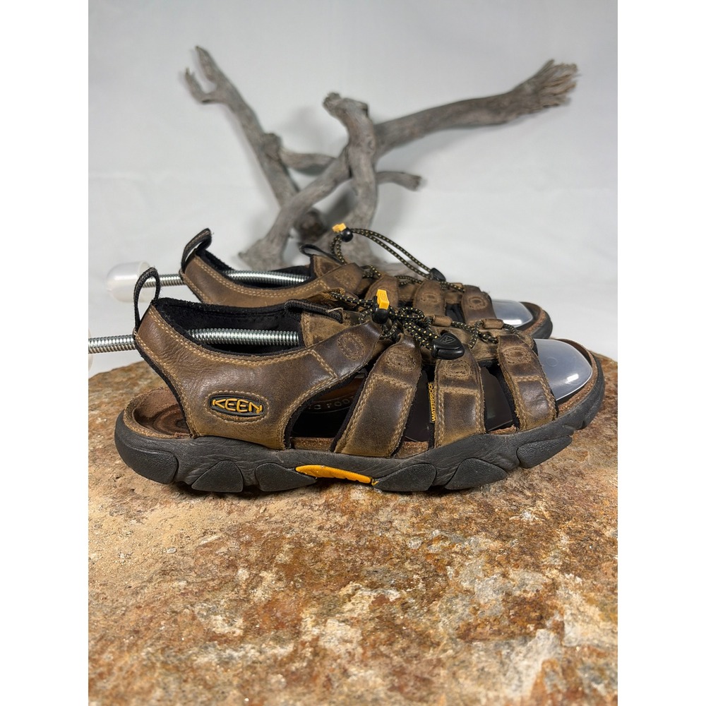 Keen Arroyo II Mens 10.5 Wide Brown Leather Hiking Sandals Waterproof Outdoor